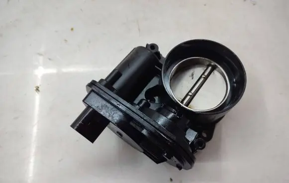 Seat Leon IV Throttle body valve 04E133062