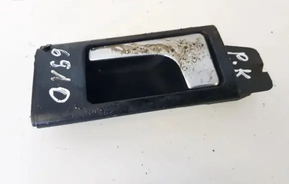 Audi A6 S6 C4 4A Front door interior handle 4a0837019b
