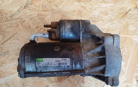 Citroen C4 I Picasso Starter motor 9646972280