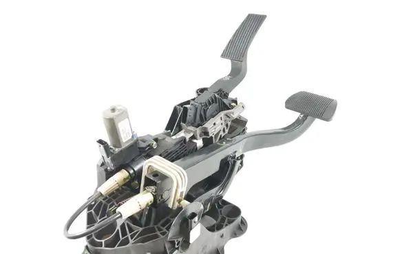 Dodge RAM Pedal assembly 68312752AI