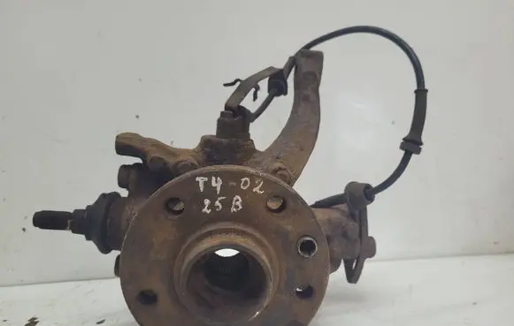 Volkswagen Transporter - Caravelle T4 Front wheel hub