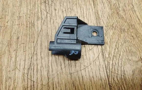Land Rover Range Rover Sport L494 Radiator mount bracket FPLA8A290CA