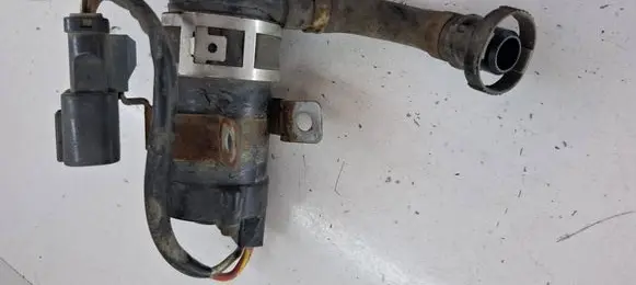 Honda CR-V Headlight washer pump 22613