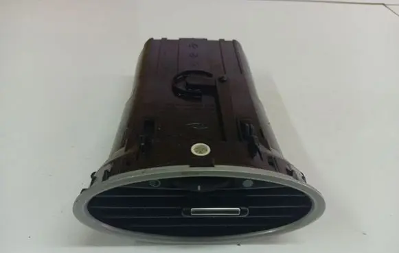 Ford Focus Dash center air vent grill 4M51A014L21AD