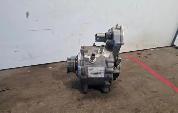Volvo V60 Generator/alternator 31473906