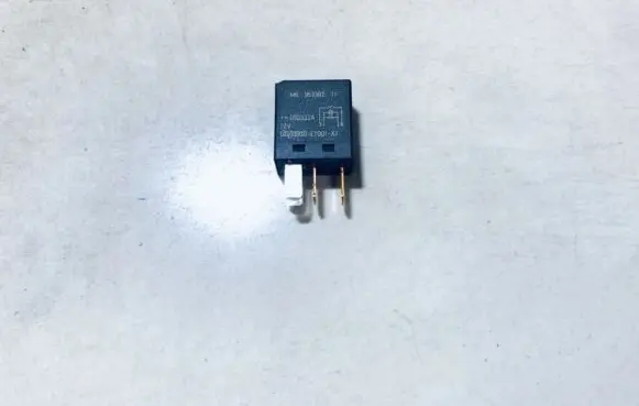 Mitsubishi Colt Other relay mb953382 050332a