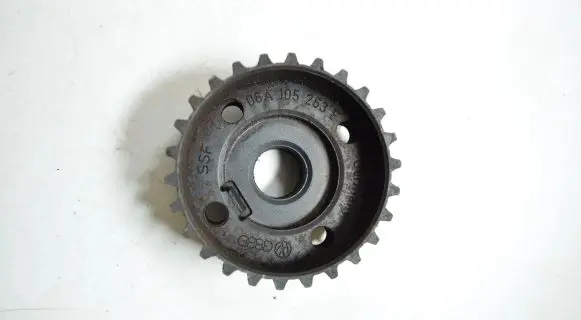 Audi A3 S3 8P Crankshaft pulley 06A105263E