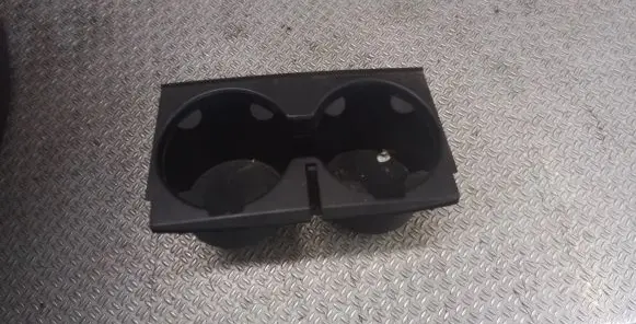 Cup holder front