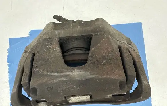 Volvo V50 Front brake caliper