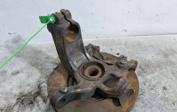 Volvo V60 Front wheel hub spindle knuckle 6G91-3K170-A