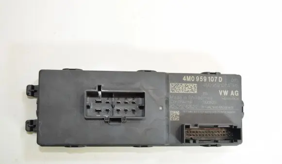 Audi A6 S6 C8 4K Tailgate/trunk control unit/module 4M0959107D 4M0959107A