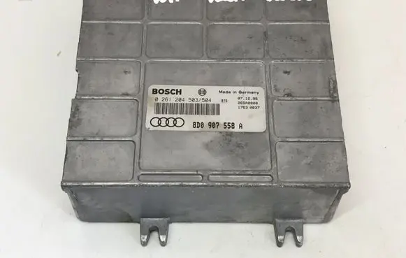 Audi A4 S4 B5 8D Engine control unit/module 0261204503 8D0907558A 0261204504