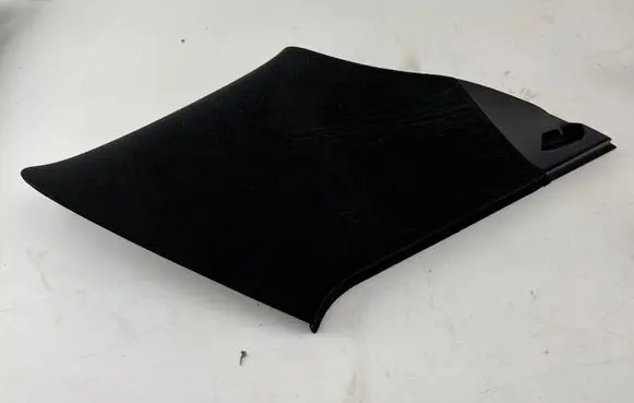 Volkswagen Touareg II (D)pillar trim (top) 7P6867245 7P6867245W0T