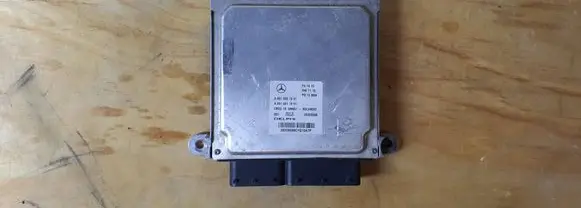 Mercedes-Benz C W204 Engine control unit/module ECU A6519007401-MERC A6519007401