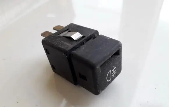 Fog light switch