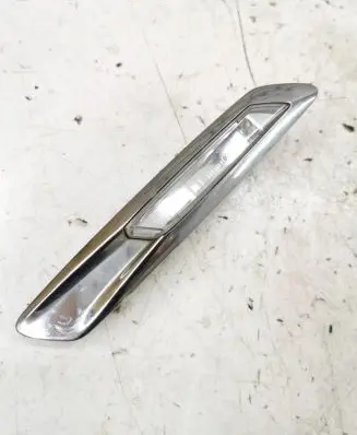 BMW 4 F36 Gran coupe Front fender indicator light 7154167 7154169 01038703