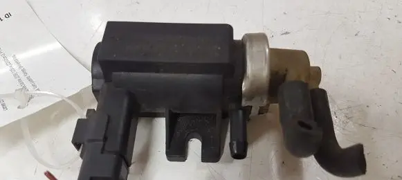 Citroen C5 Turbo solenoid valve 70163300 9661960380