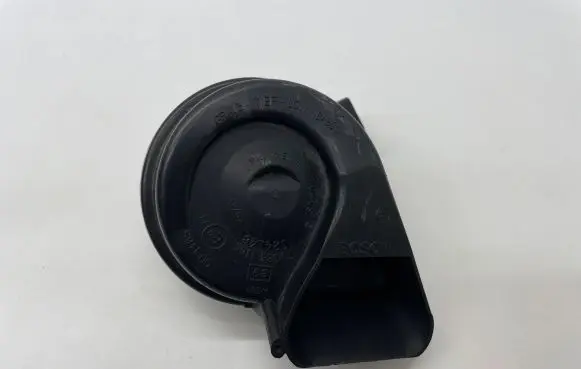 Audi A6 S6 C6 4F Horn signal 4F0951221A