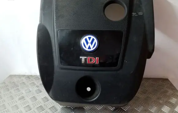 Volkswagen Golf IV Engine cover (trim) 038103925