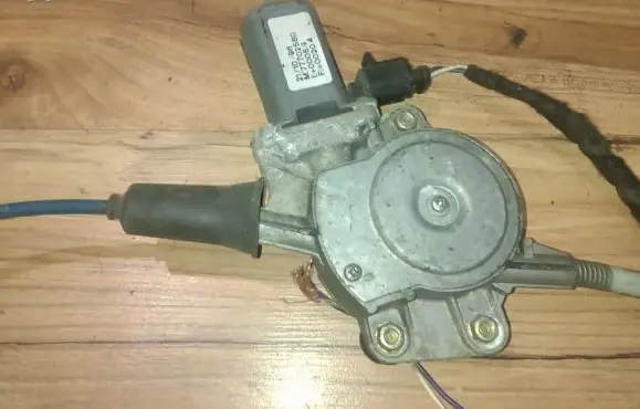 Fiat Bravo - Brava Front door window regulator motor 77702580