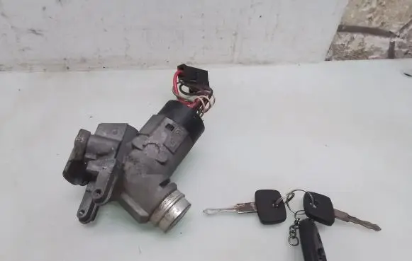 Volkswagen II LT Ignition lock 0005458808