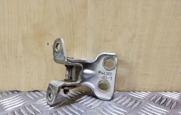 Opel Frontera B Rear door lower hinge