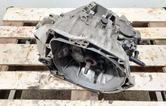 Peugeot 308 SW Manual 6 speed gearbox 9686219510