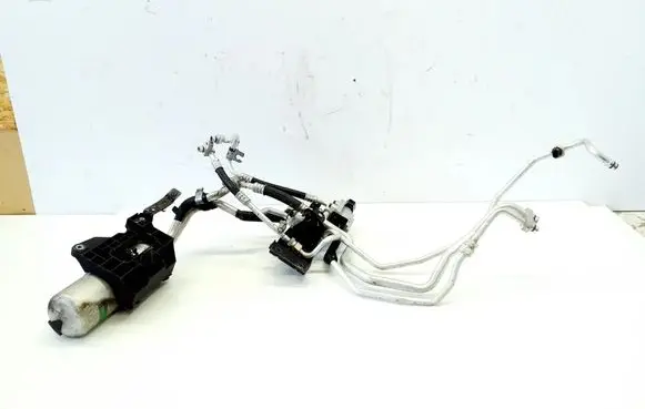 Nissan Leaf II (ZE1) Air conditioning (A/C) pipe/hose 924795SH0B 924414NR1B