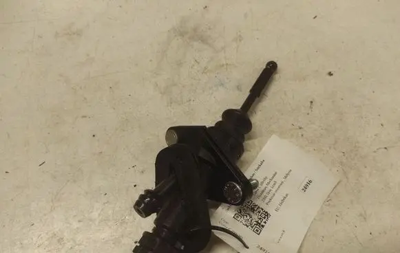 Opel Corsa C Clutch slave cylinder KG15633 KG15501T01