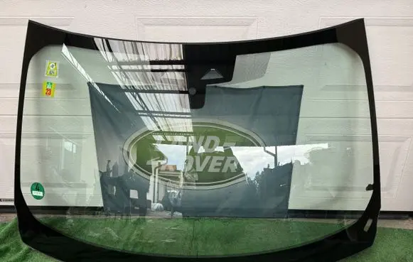 Land Rover Discovery 5 Front windscreen/windshield window MY4203010BE