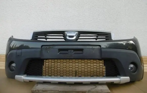 Dacia Sandero Front bumper 9593383084