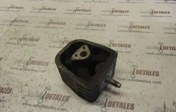 Mercedes-Benz A W168 Engine mount bracket A1682401217