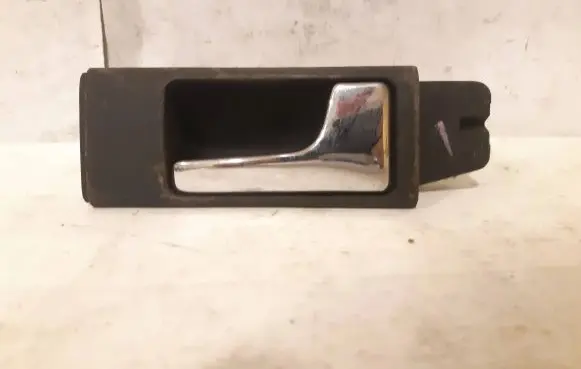 Audi A6 S6 C4 4A Front door interior handle 4A0837020