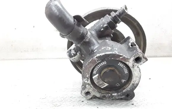 Citroen Xsara Power steering pump 9632334880