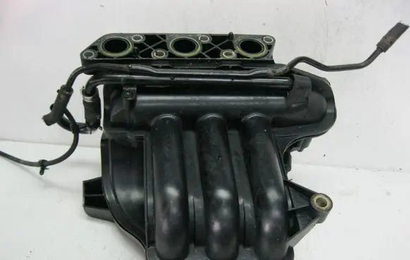 Volkswagen Polo Intake manifold 03D129743J