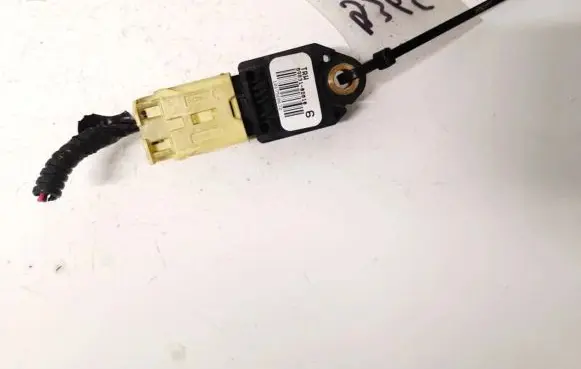 Toyota Yaris Airbag deployment crash/impact sensor 898310d010 89831-0d010