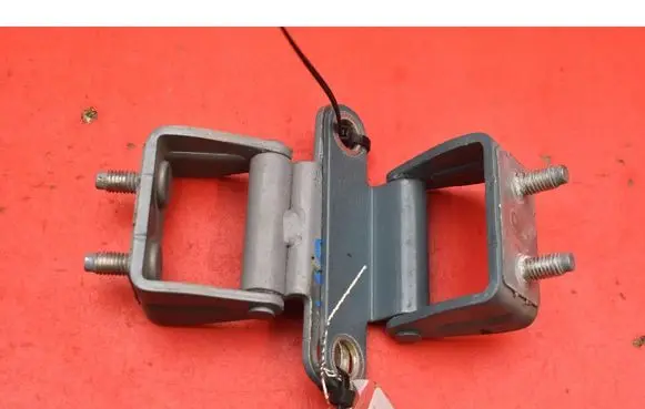 KIA Sportage Tailgate/trunk/boot hinge 