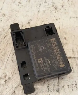 Mercedes-Benz Sprinter W906 Door control unit/module A9068204126
