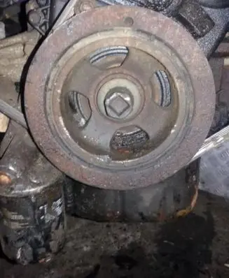 Mitsubishi Carisma Crankshaft pulley