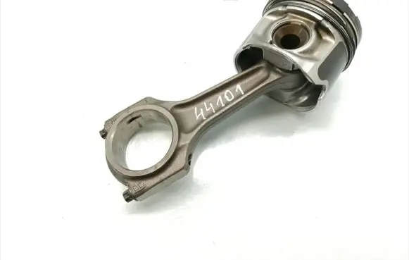 Chrysler Voyager Piston with connecting rod 