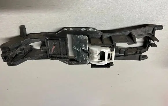 Mercedes-Benz A W169 Front door exterior handle/bracket 