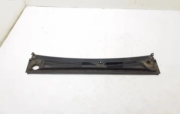 Renault Arkana Wiper trim 668110229R