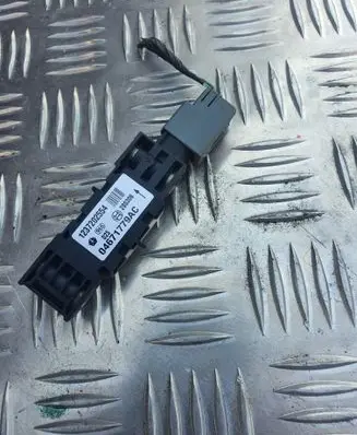 Jeep Cherokee Airbag deployment crash/impact sensor 04671779AC