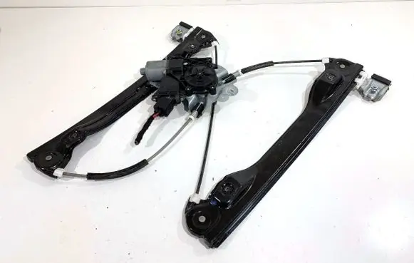 Chevrolet Cruze Front door window regulator with motor 