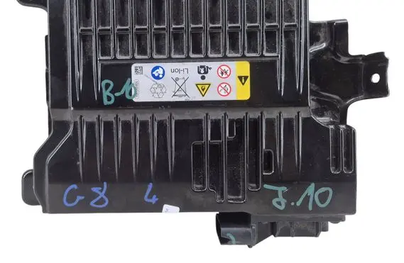 Volkswagen Golf VII Central body control module 5q0915089