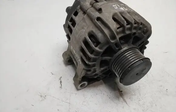 Ford Fiesta Generator/alternator 8V2110300AB TG12C038 2543427A