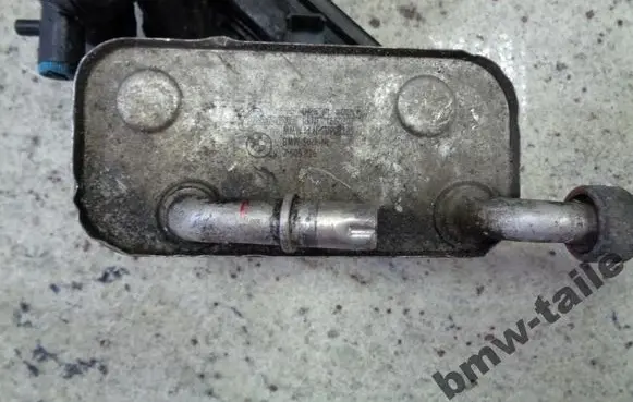 BMW X3 E83 Engine oil radiator 7505826