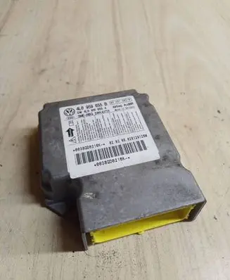 Audi Q7 4L Airbag control unit/module 4L0959655B 4L0910655A 02H37S0210