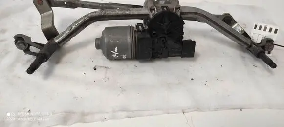 Peugeot 207 Front wiper linkage and motor 0390241540 3397020769