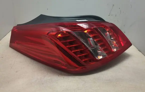 Peugeot 508 Rear/tail lights 9686293780A